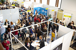 Avec 4 300 visiteurs l'an dernier, le forum est  devenu la plus grande rencontre régionale  stage-emploi.